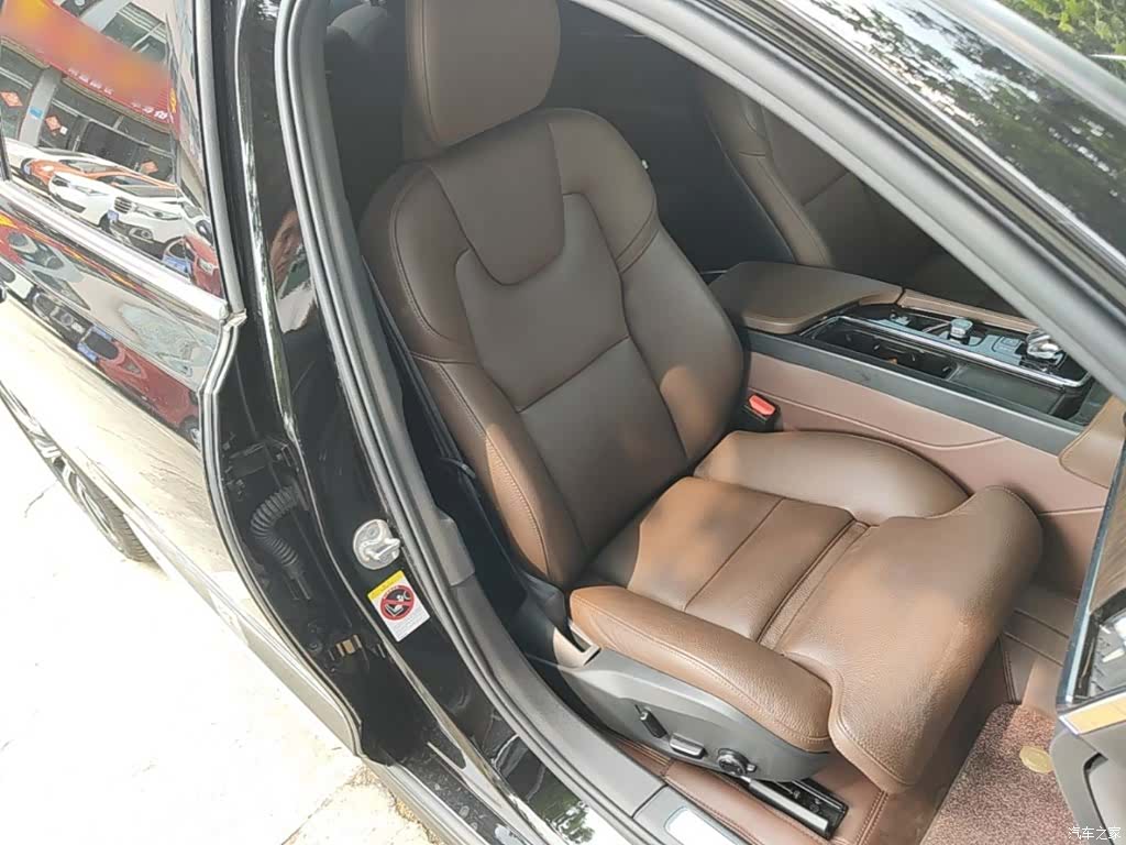 Volvo S90, 2023 25