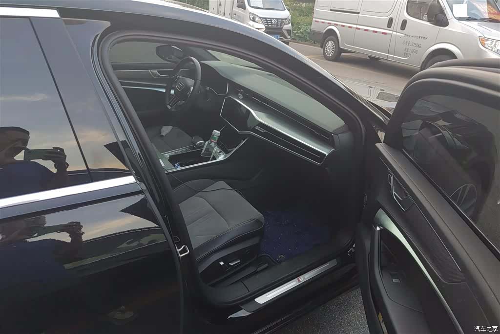 Audi A6L, 2023 8