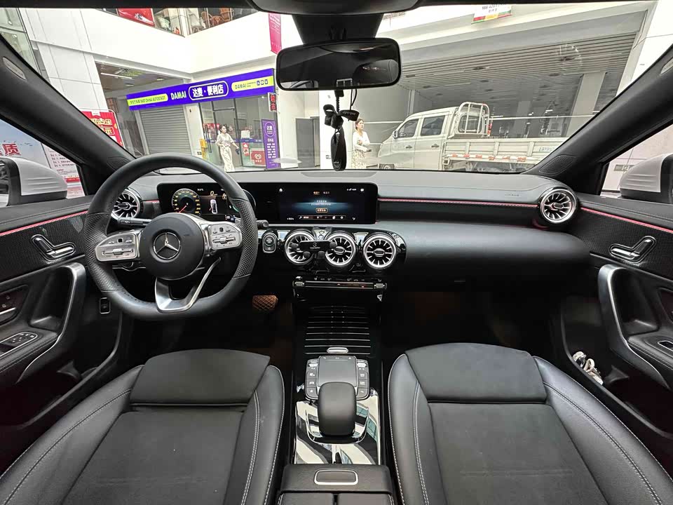Mercedes-Benz Class A Mercedes-Benz Class A