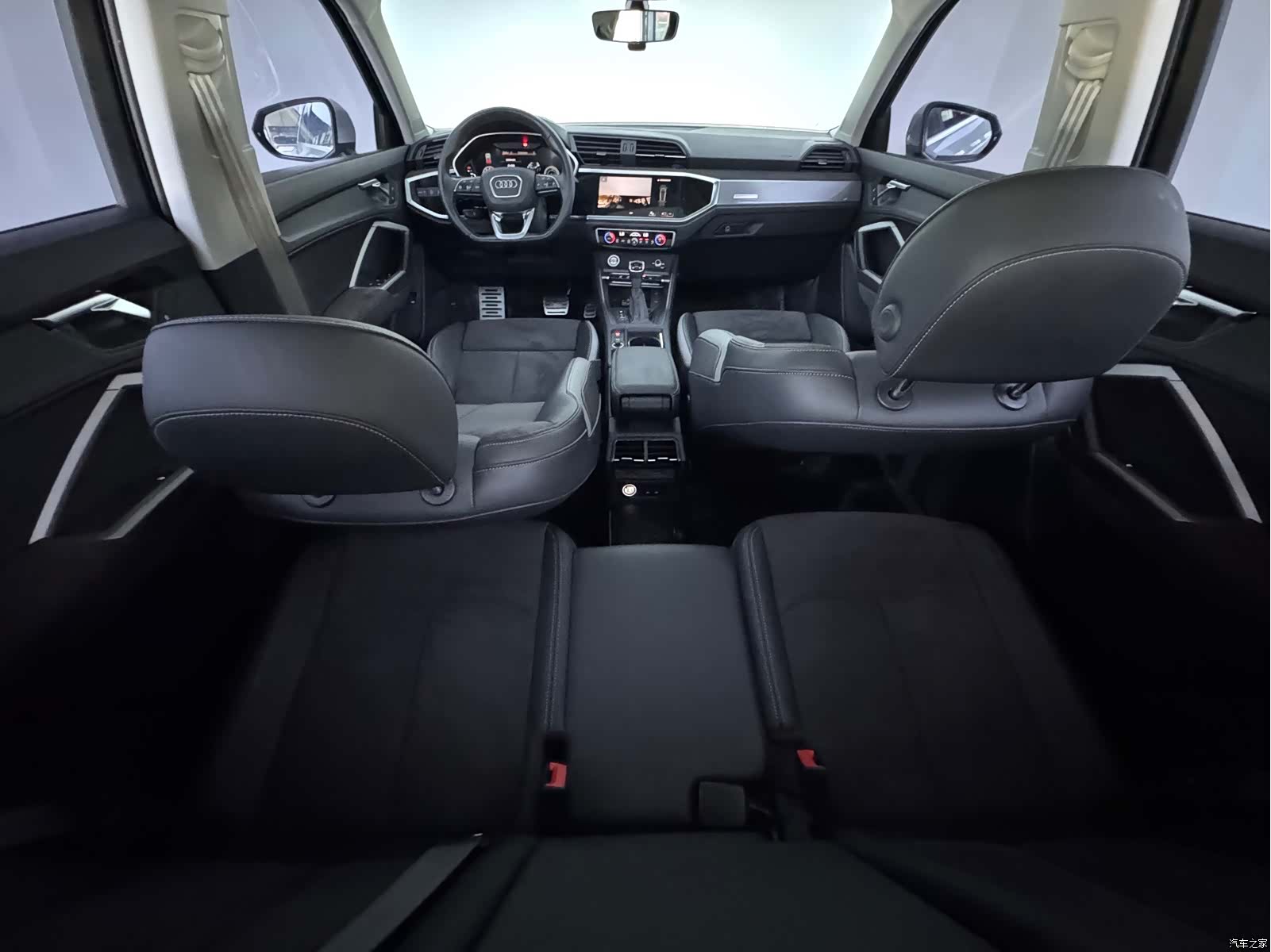 Audi Q3, 2023 8