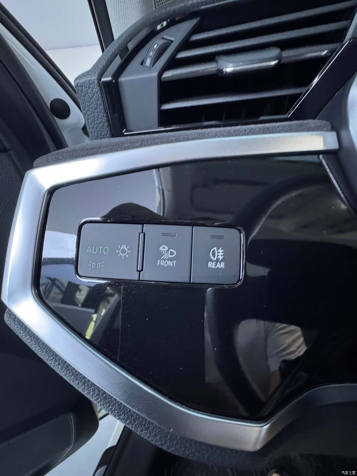 Audi Q3, 2023 17