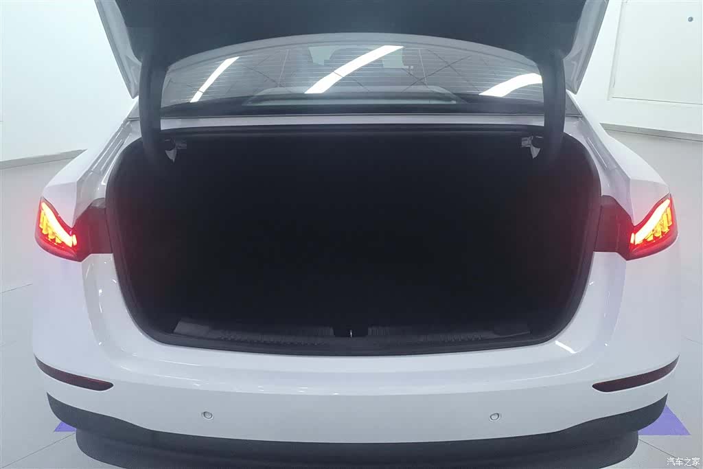 Roewe D7, 2024 4