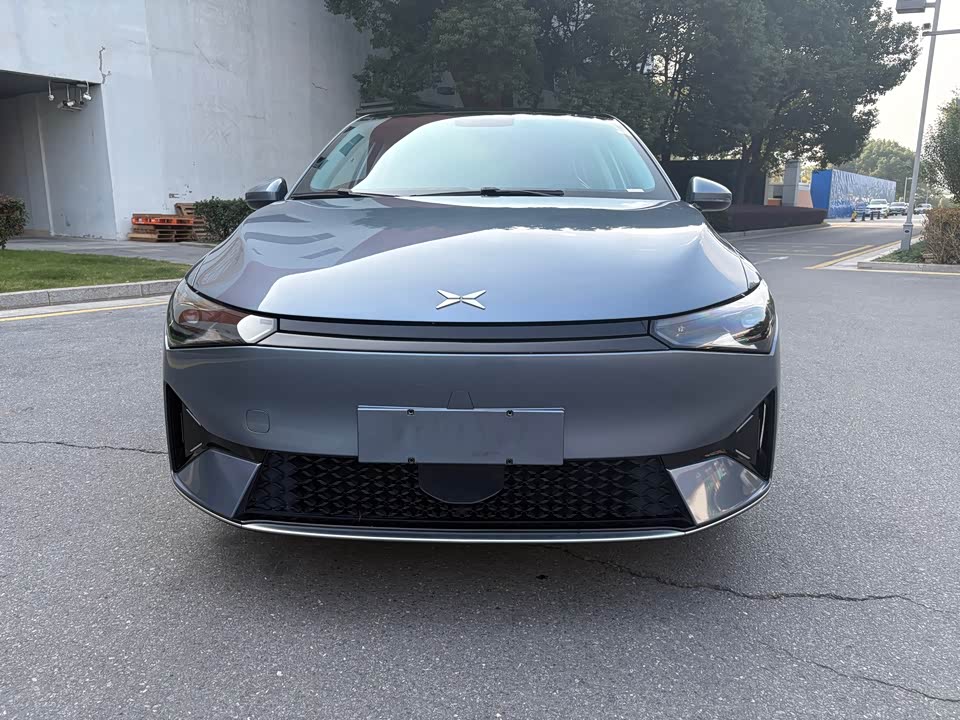 XPENG P5