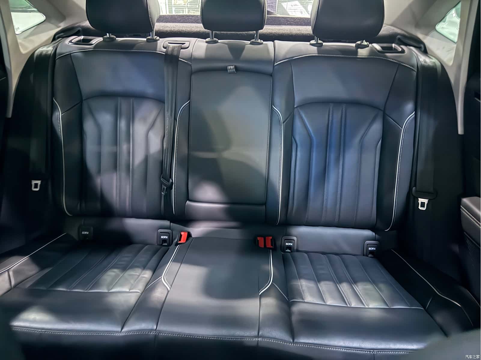 Volkswagen Passat, 2023 7