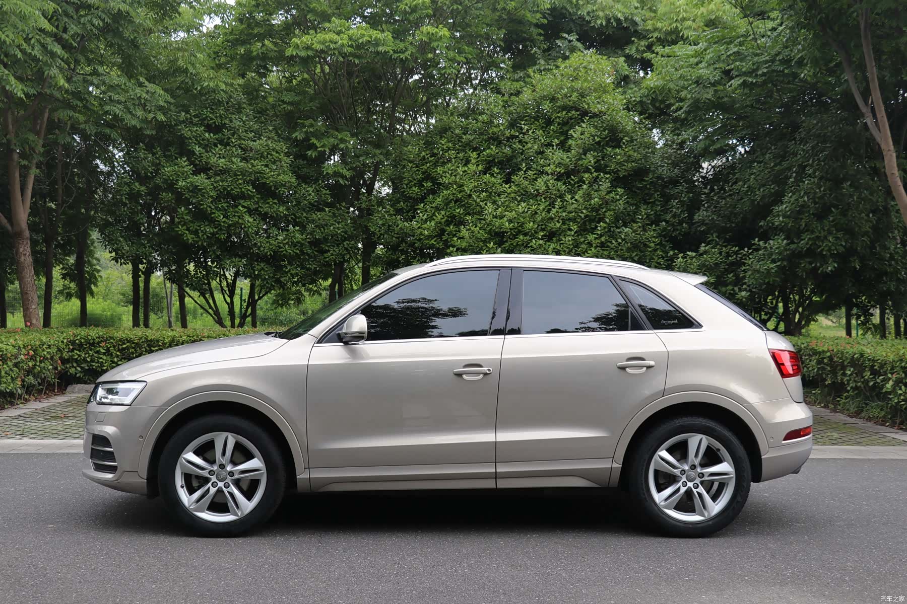 Audi Q3, 2017 4