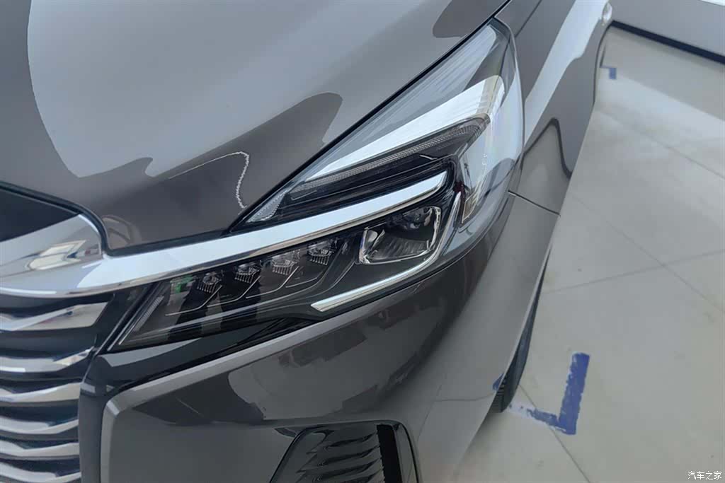 Buick GL8, 2023 все фото