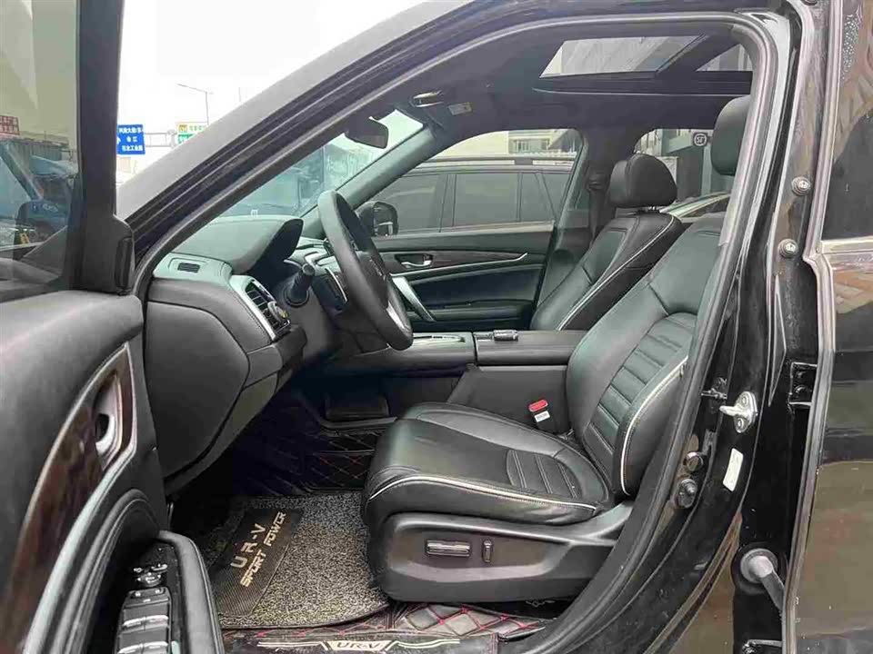 Honda UR-V Honda UR-V