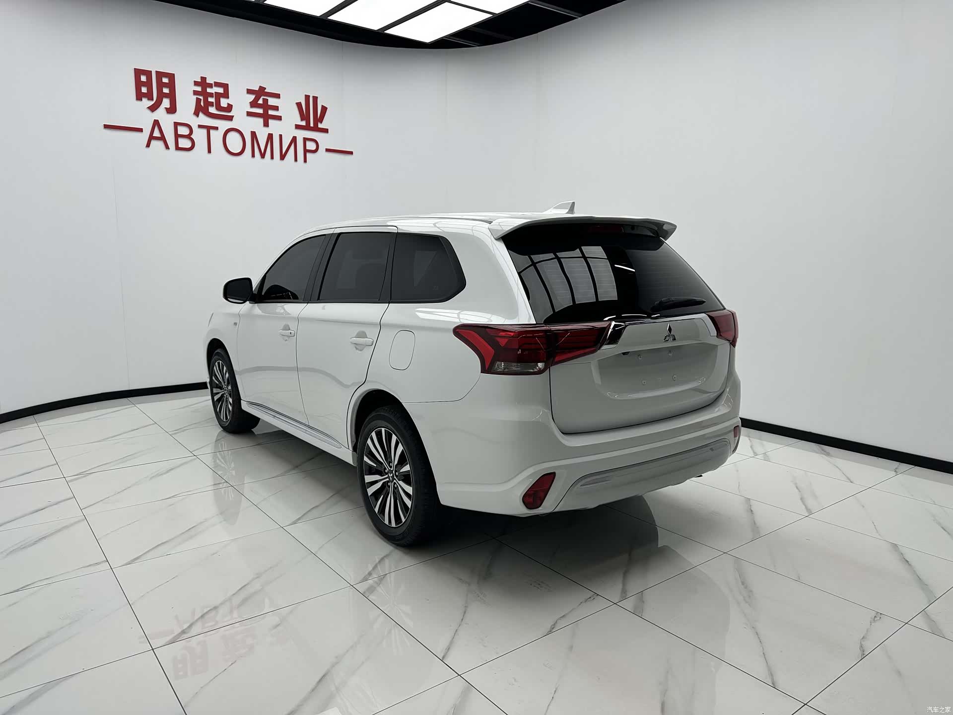 Mitsubishi Outlander, 2023 8