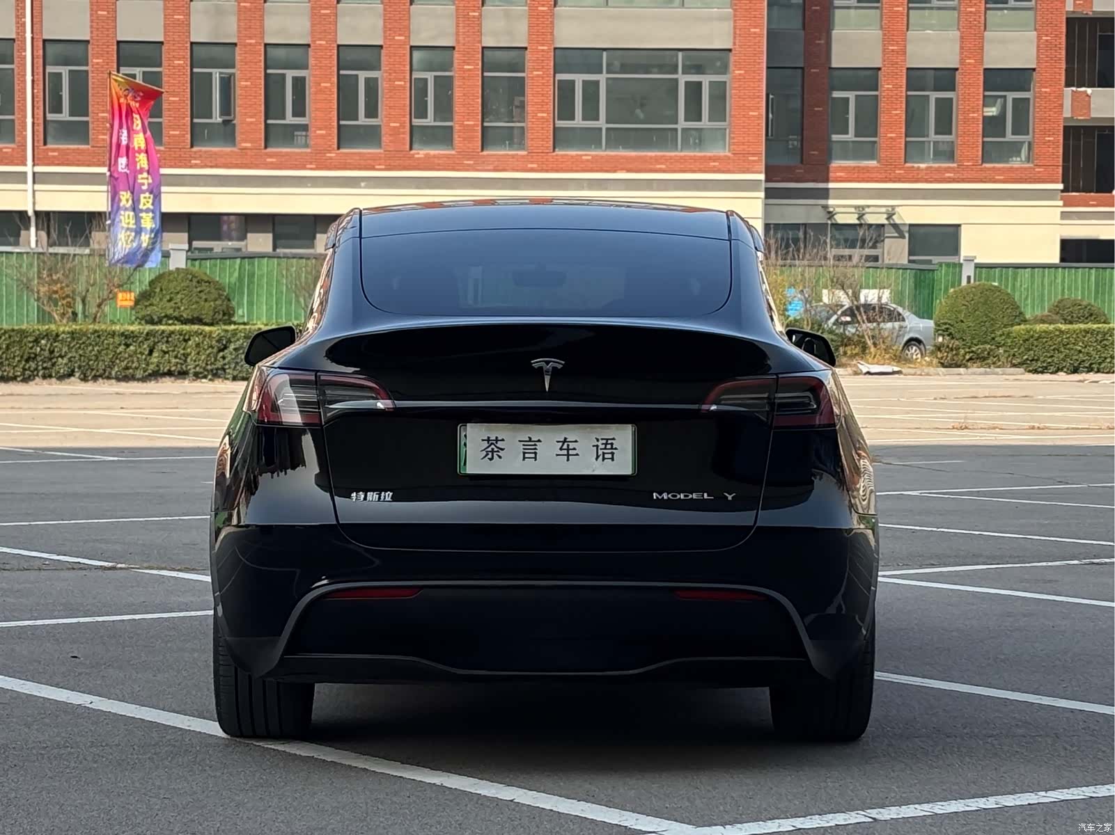 Tesla Model Y, 2022 все фото