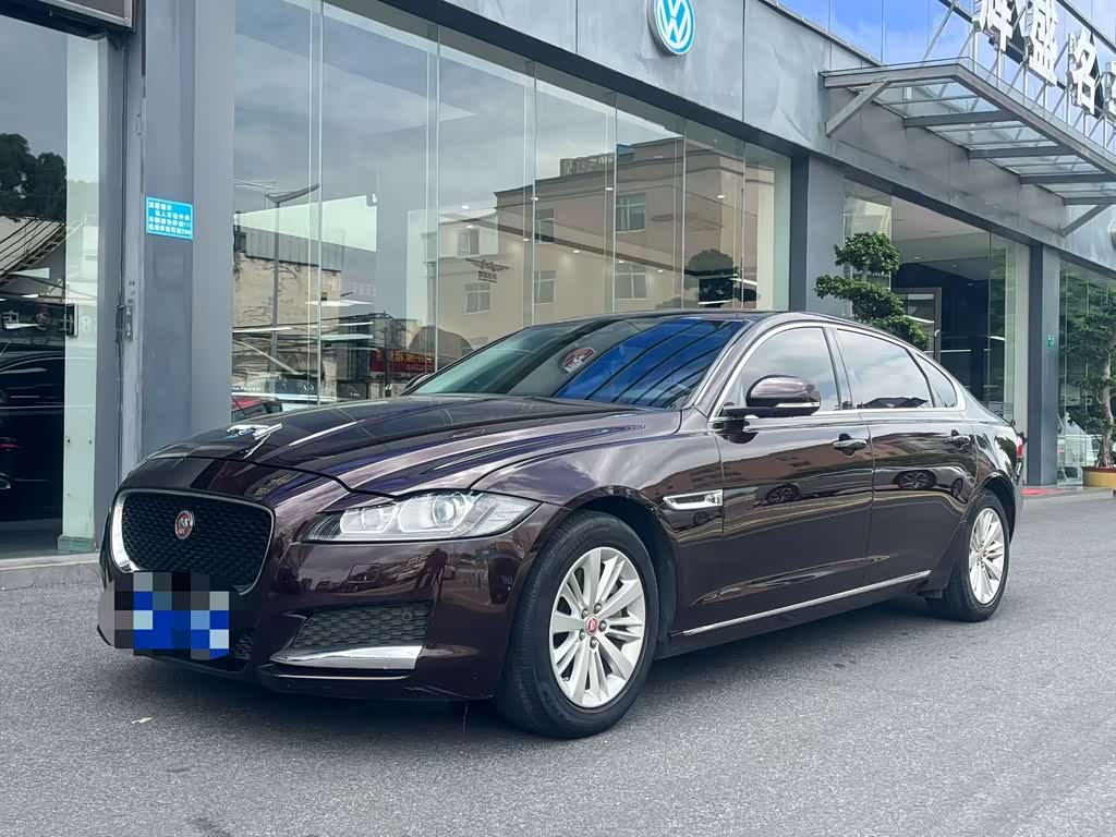 Jaguar XFL
