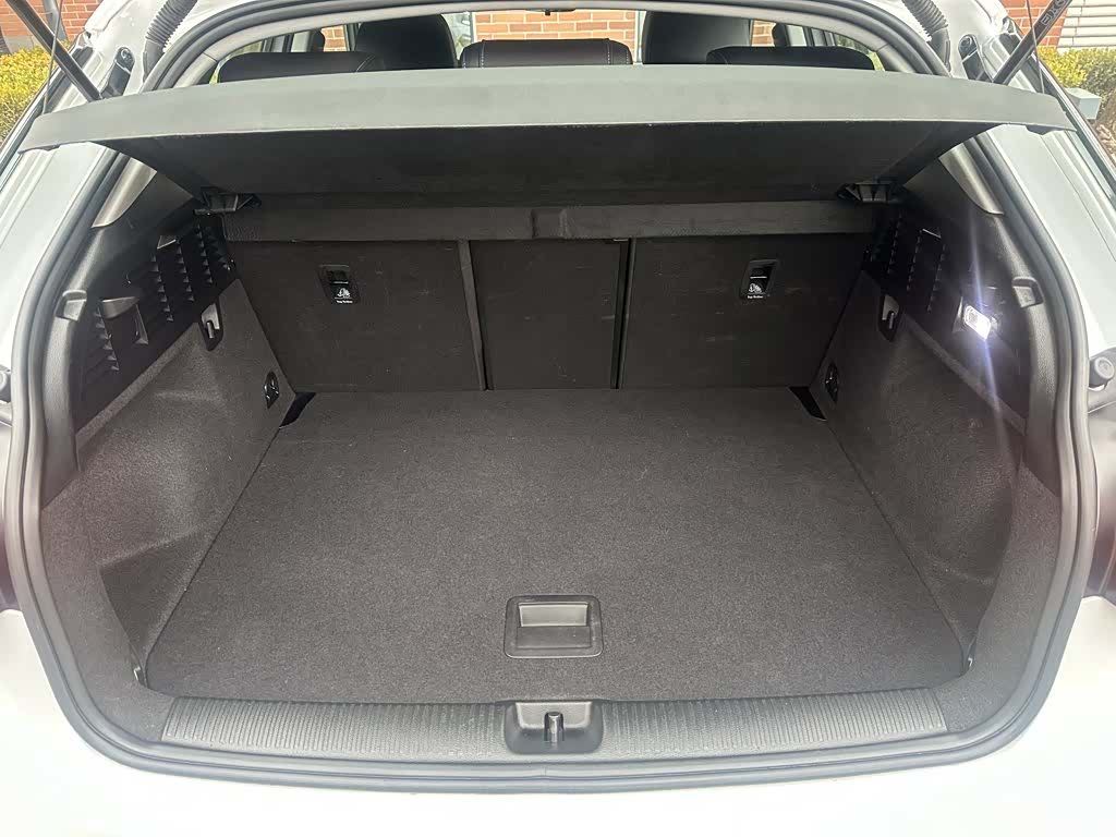 Audi Q2L, 2024 10