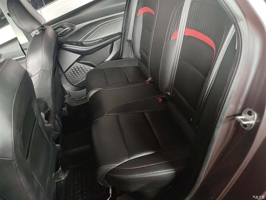 MG MG5, 2024 17