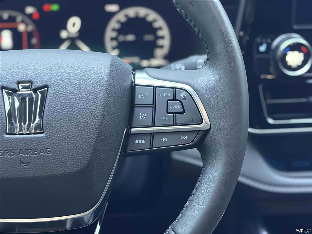 Toyota Crown, 2023 23