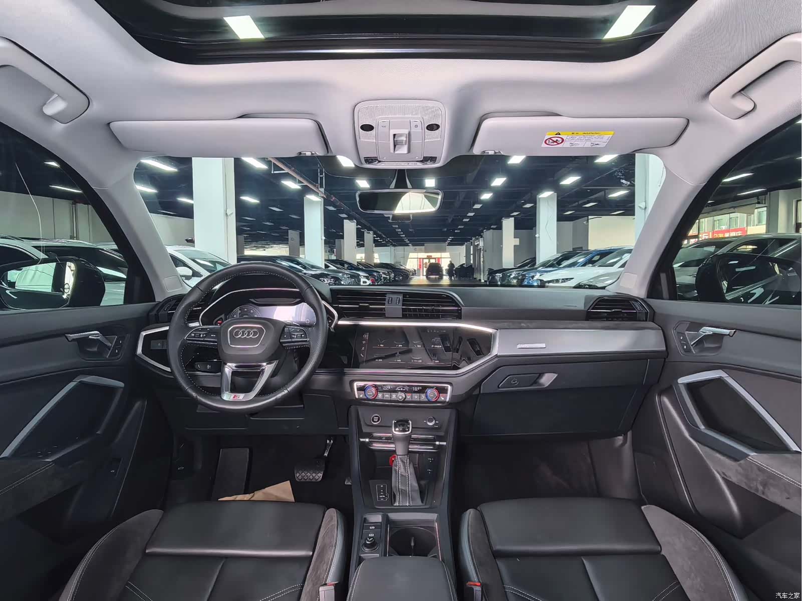 Audi Q3, 2022 14