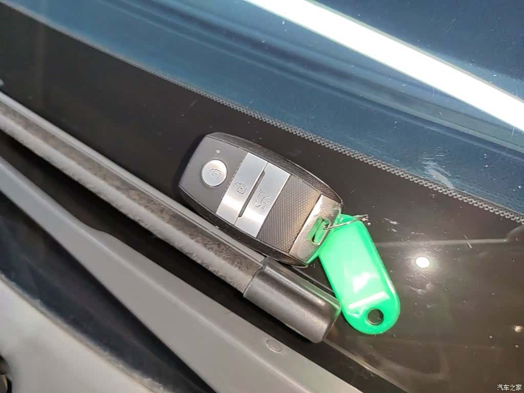Kia KX3, 2015 9