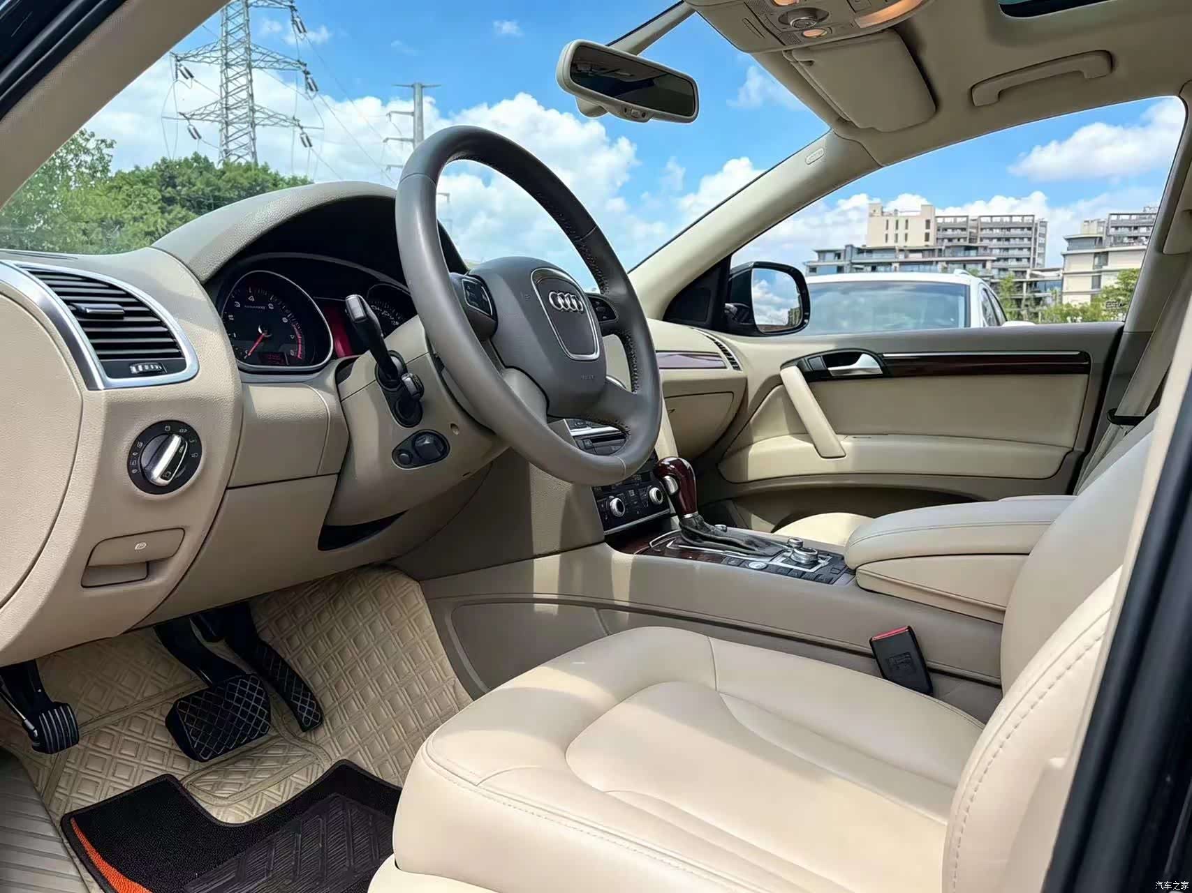 Audi Q7, 2011 9