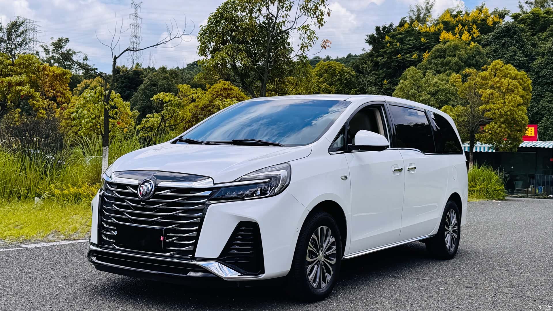 Buick GL8, 2023 1
