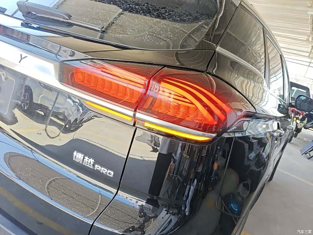 Geely Boyue, 2020 8