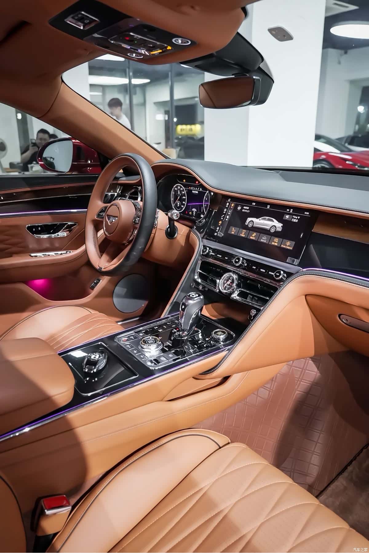 Bentley Flying Spur, 2022 10