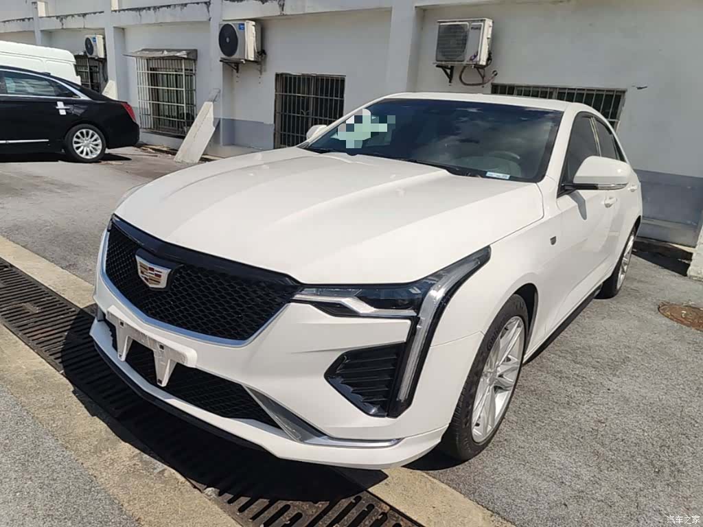 Cadillac CT4, 2022 1