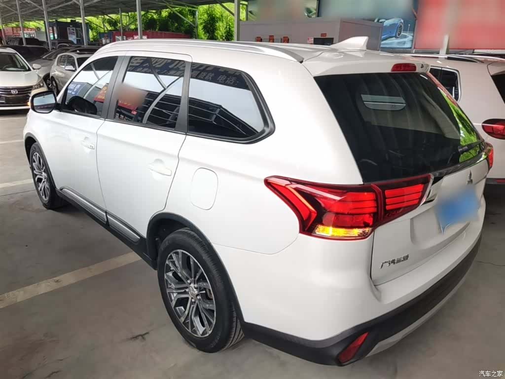 Mitsubishi Outlander, 2018 23