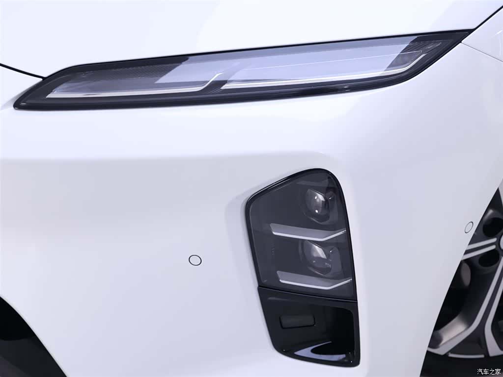 NIO ET5, 2025 4