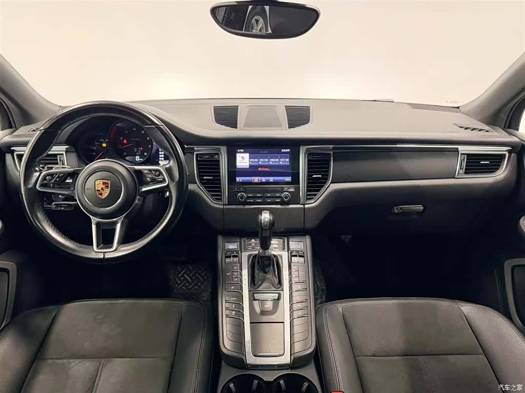 Porsche Macan, 2018 8