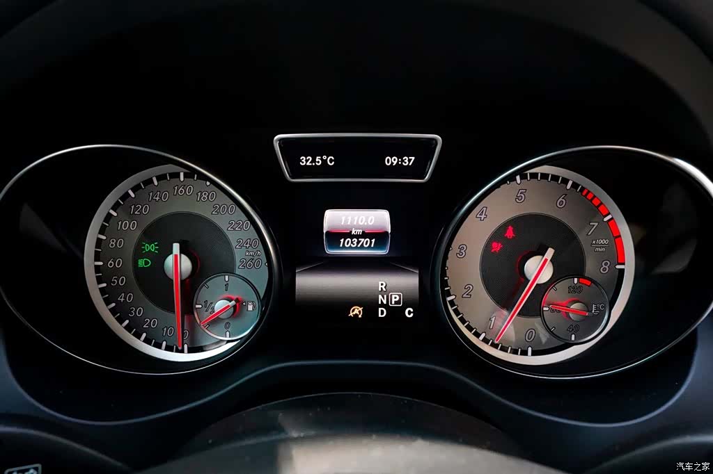 Mercedes-Benz GLA, 2016 12