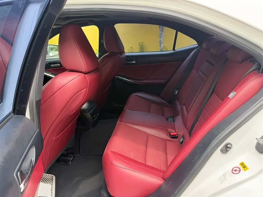 Lexus IS, 2014 7