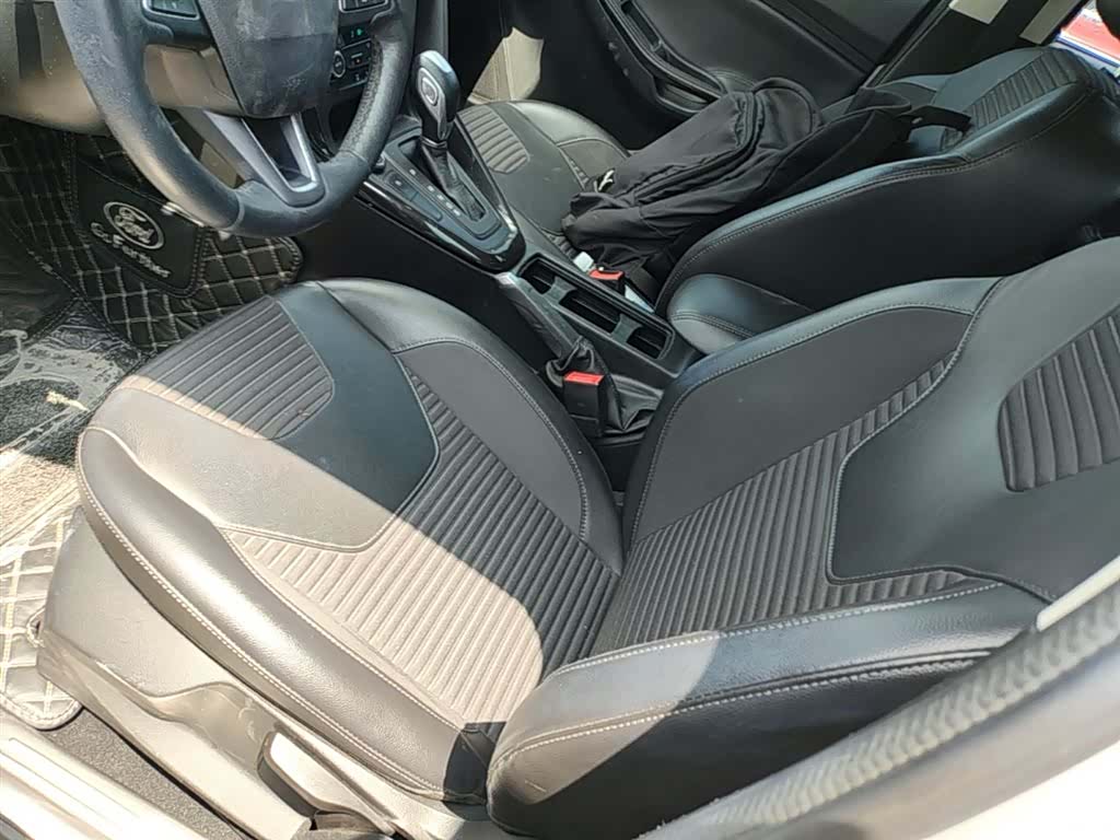 Ford Focus, 2017 15