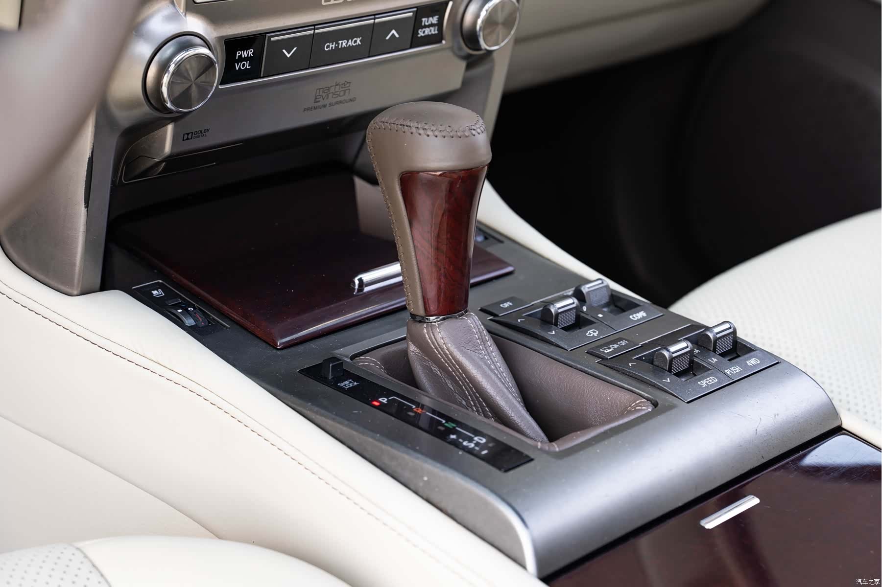 Lexus GX, 2013 16