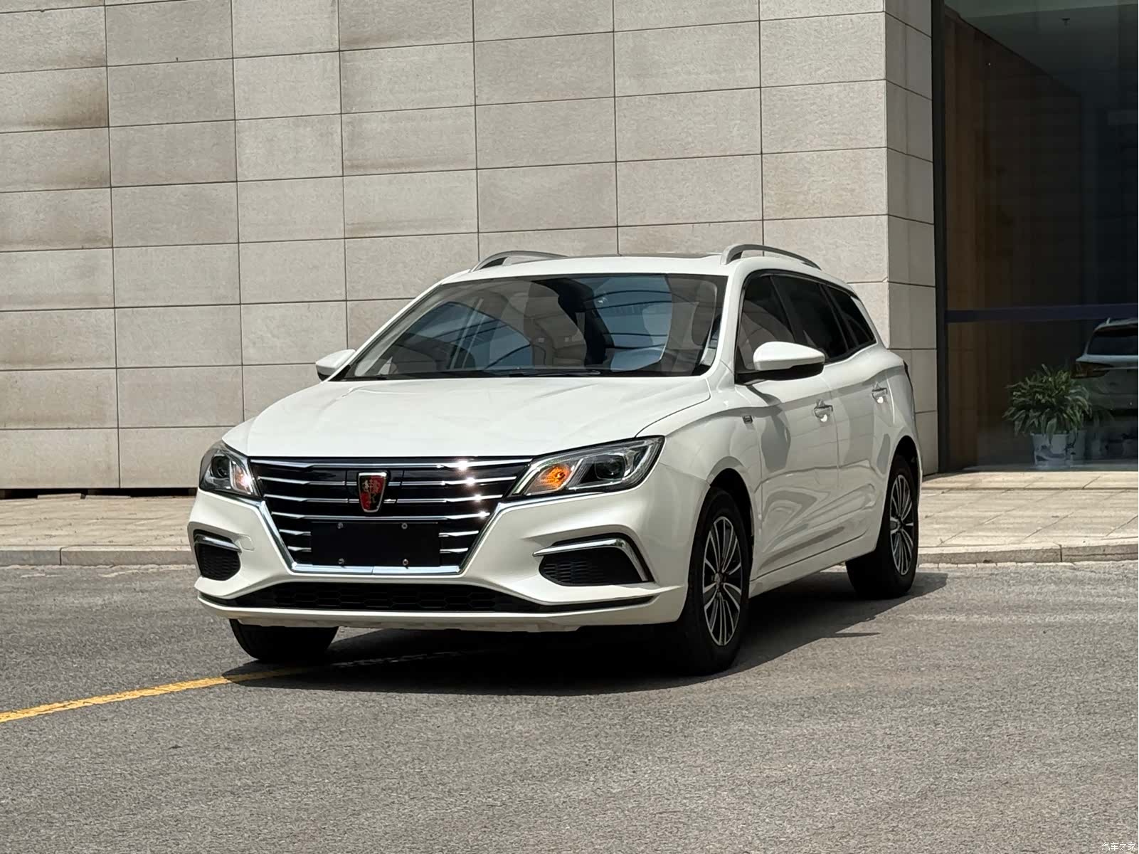 Roewe Ei5, 2018 1