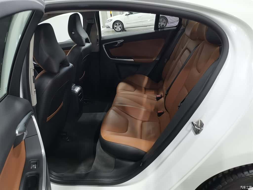 Volvo S60, 2020 15