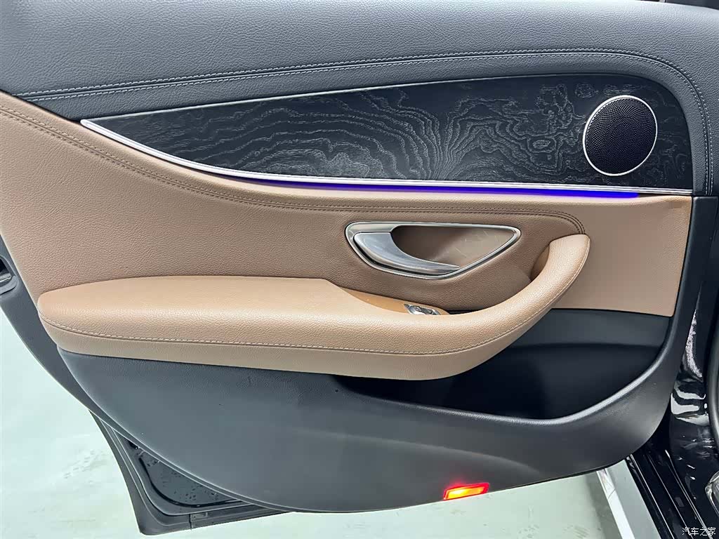 Mercedes-Benz E-Class, 2019 15