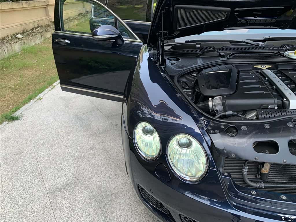Bentley Flying Spur, 2013 17