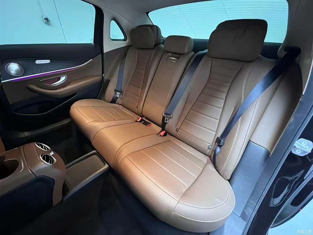 Mercedes-Benz E-Class, 2019 14