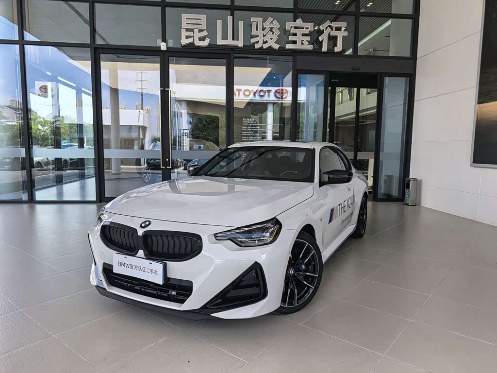 BMW M240i