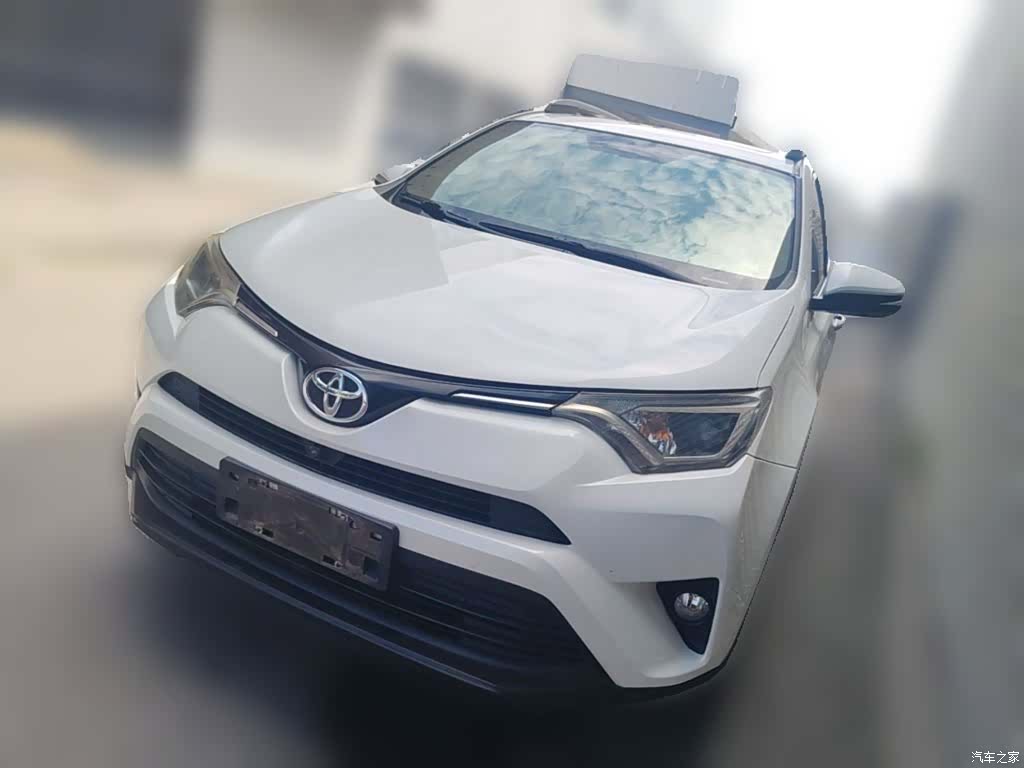 Toyota RAV4, 2017 3