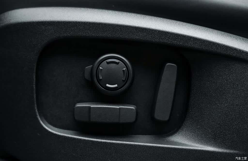 Land Rover Defender, 2023 22