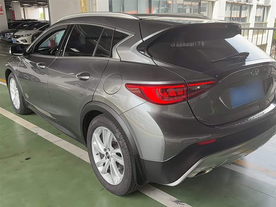 Infiniti QX30 Infiniti QX30