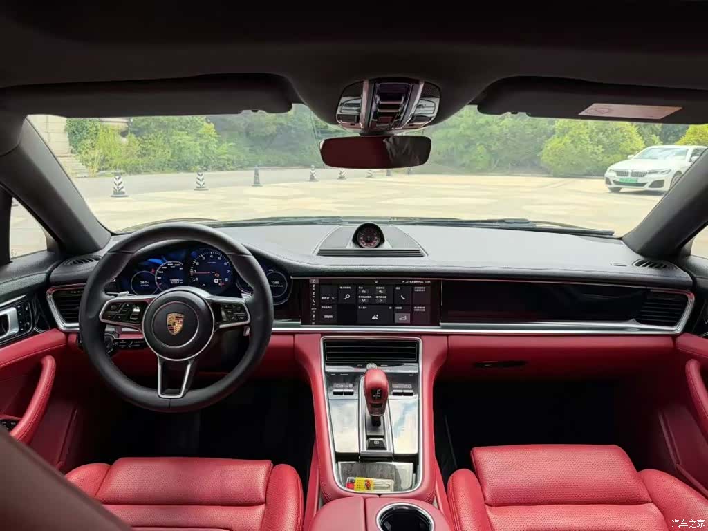 Porsche Panamera, 2018 3