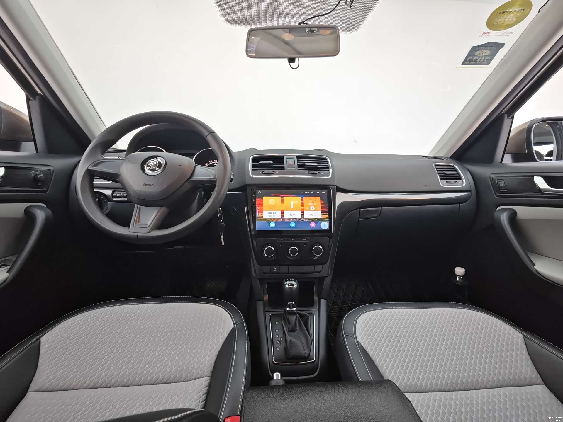 Skoda Yeti, 2018 9