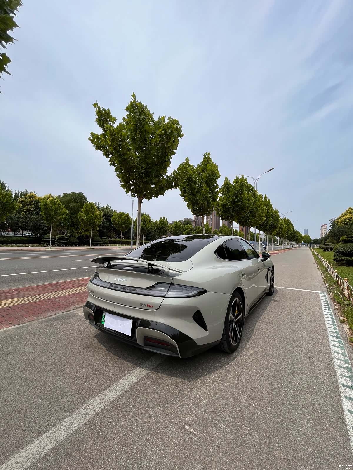 Xiaomi SU7, 2025 11