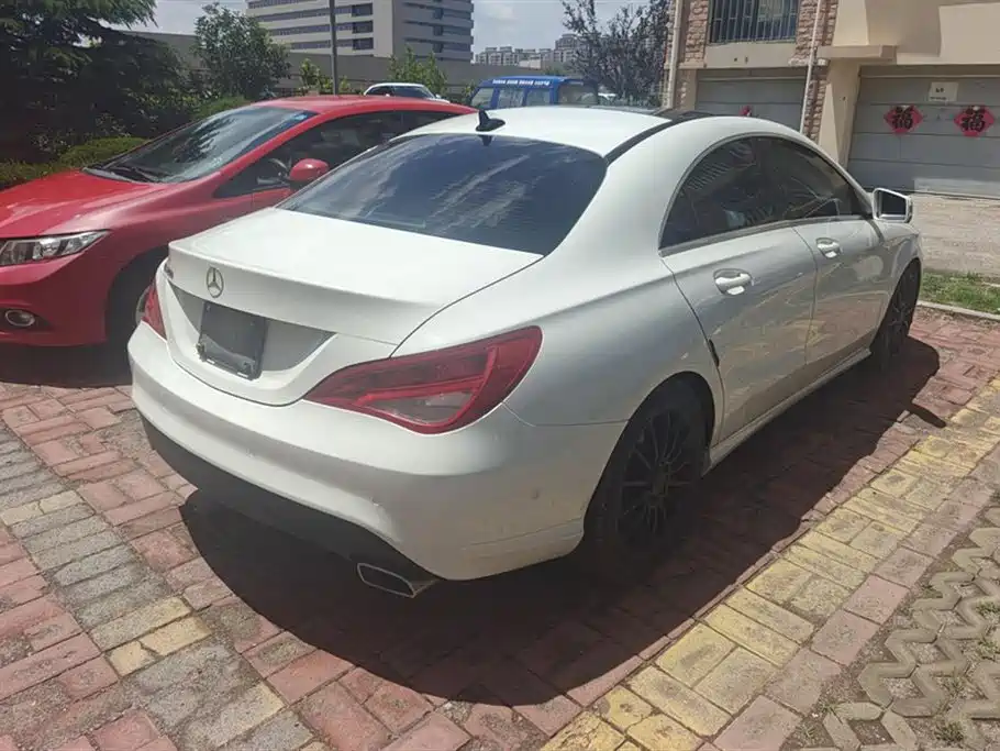 Mercedes-Benz CLA