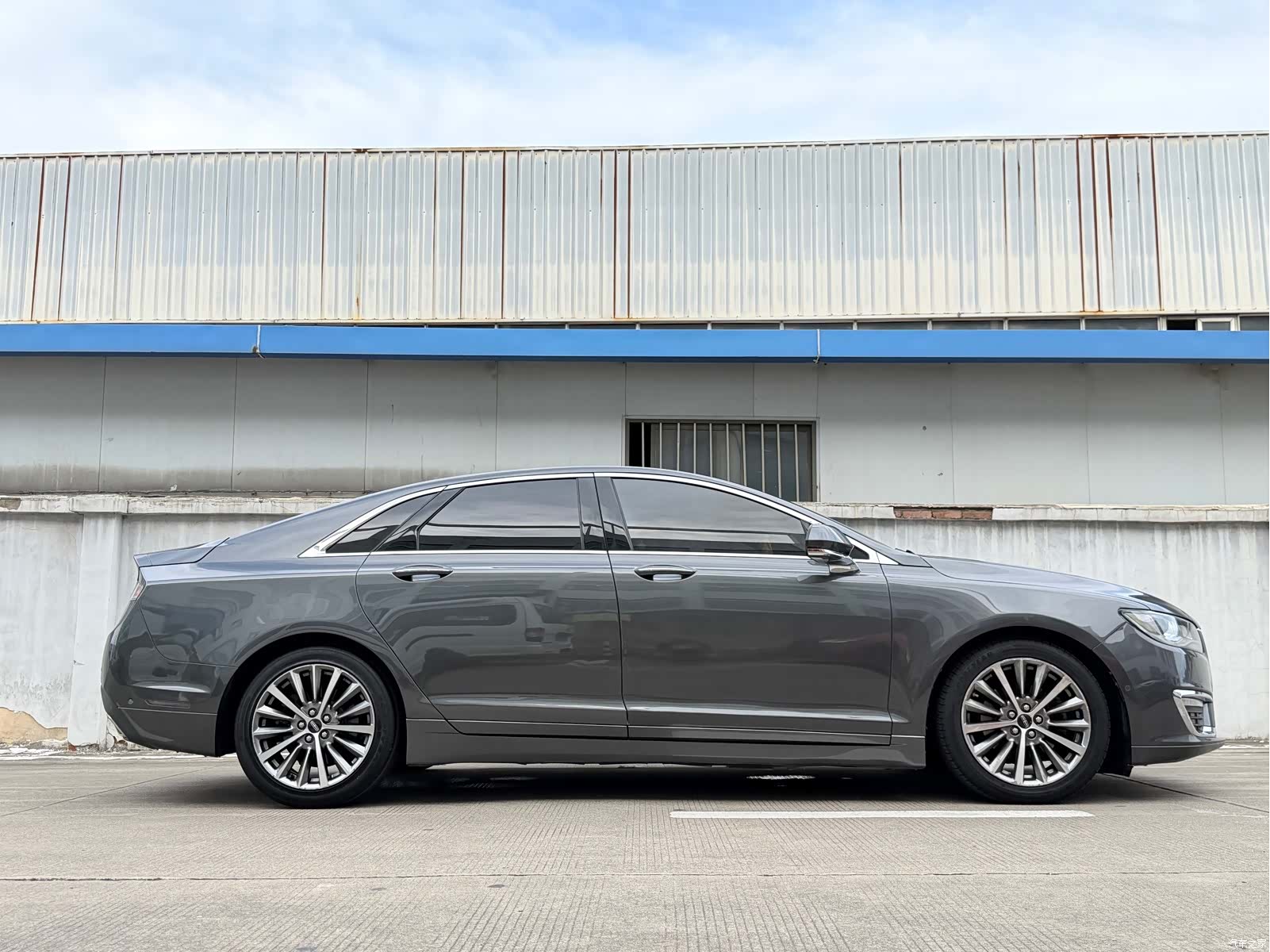 Lincoln MKZ, 2016 12