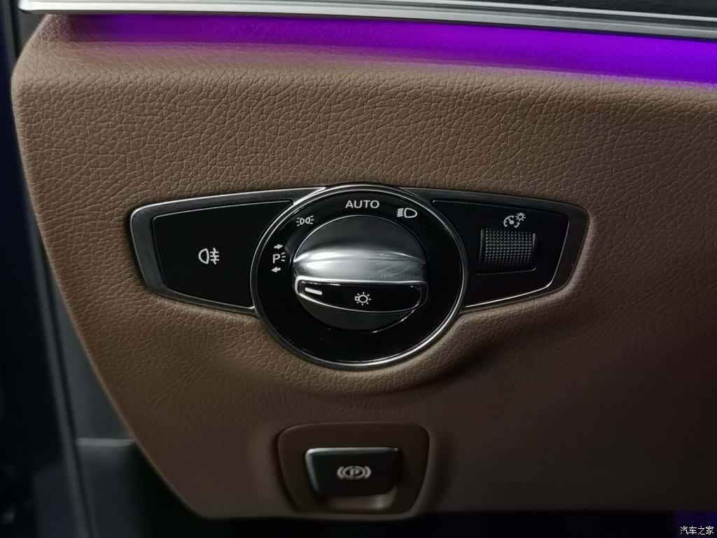 Mercedes-Benz E-Class, 2018 21