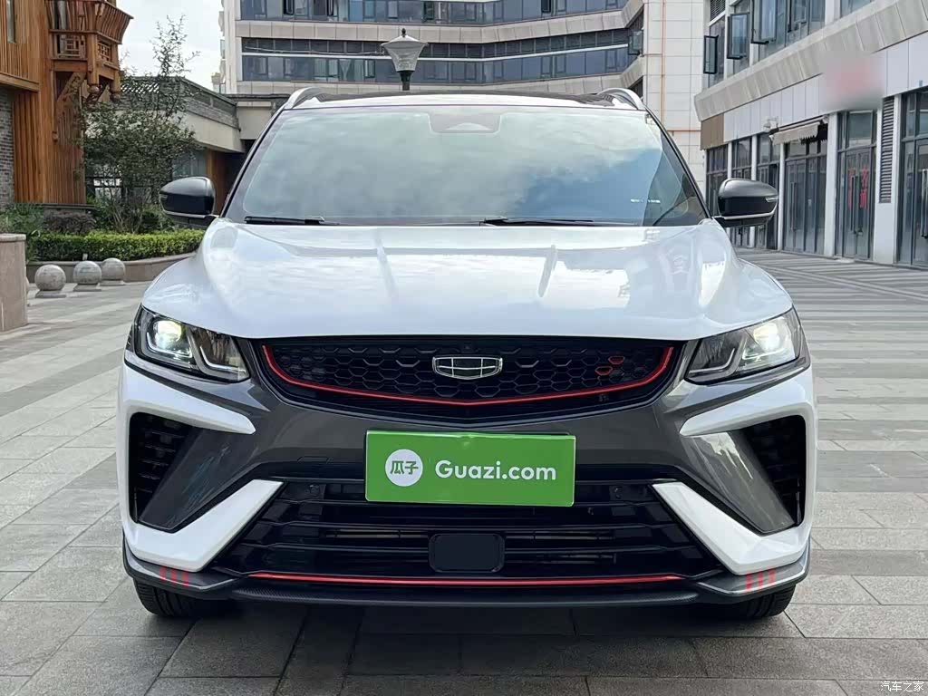Geely Coolray, 2021 3
