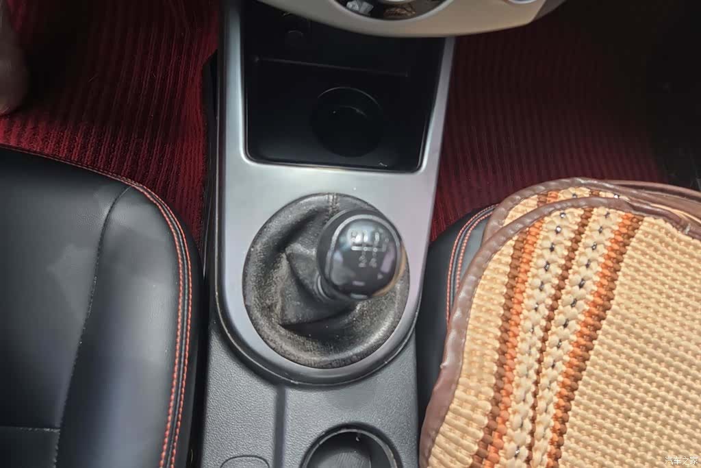 Kia GL, 2012 16