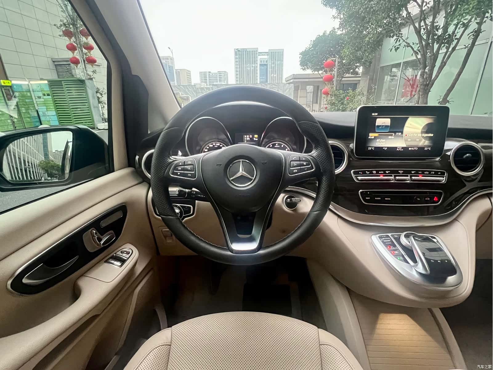 Mercedes-Benz V-Class, 2018 15