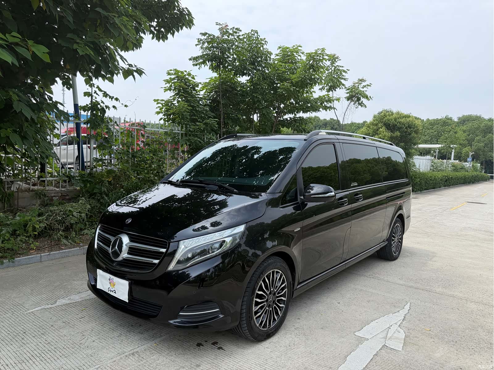 Mercedes-Benz V-Class